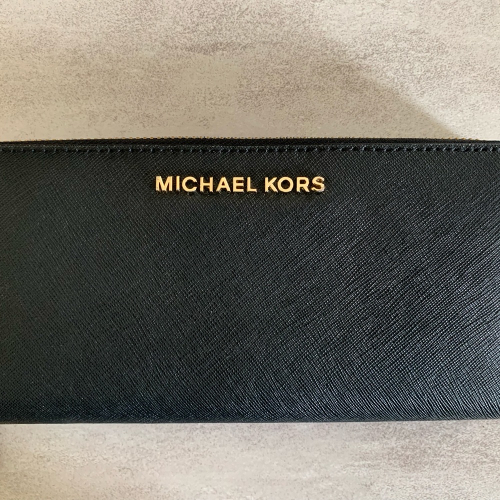 Michael Kors Wallet (Black)